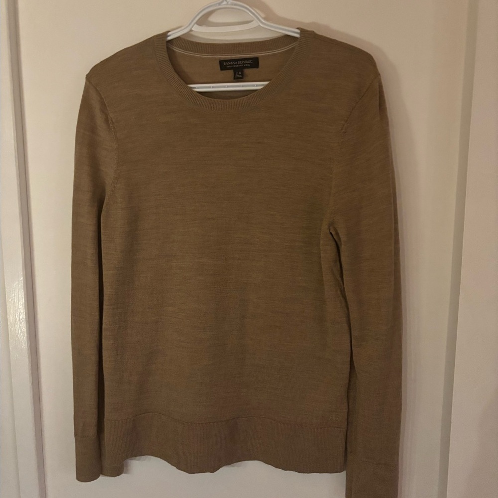 Banana Republic camel Crewneck merinos Sweater